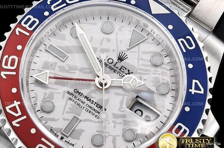 0325 ROLGMT166 – GMT II Snug 977